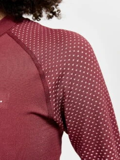 Craft ADV Warm Fuseknit Intensity LS Vrouwen - Rood 9 Craft ADV Warm Fuseknit Intensity LS Vrouwen - Rood -IXS Winkel 1909735 488718 ADV Warm Fuseknit Intensity LS W Closeup4